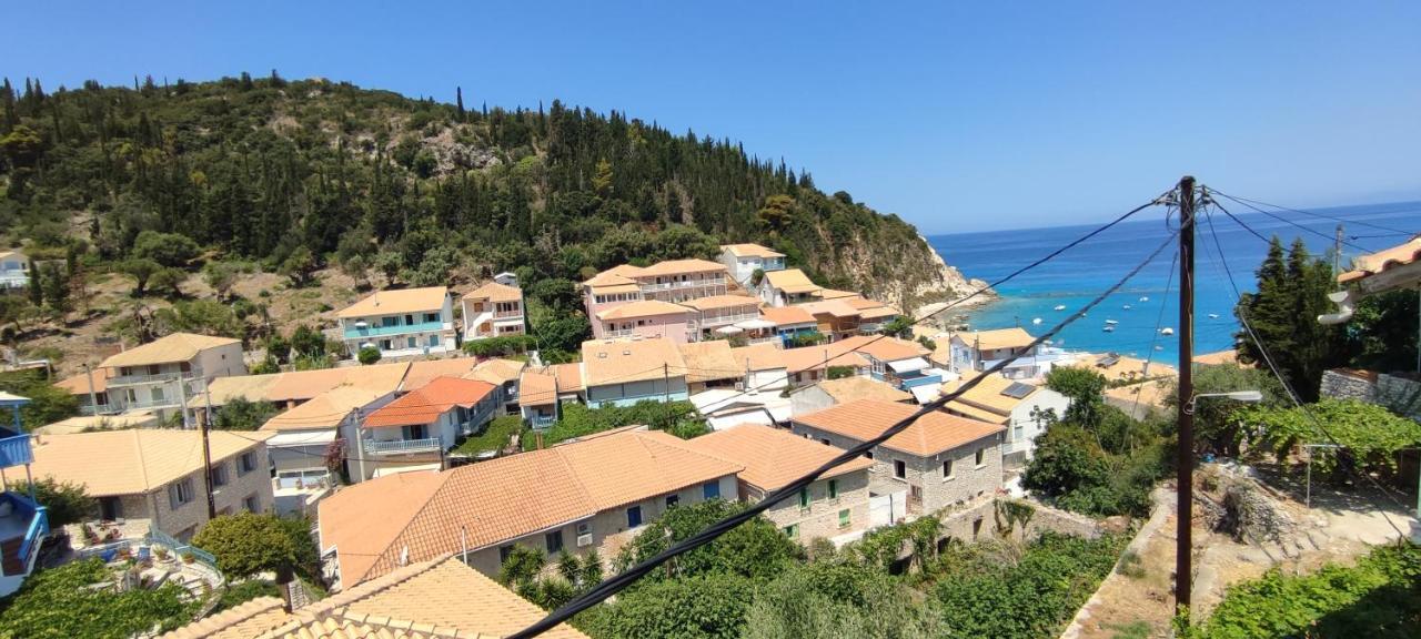 Villa Spiros Ayios Nikitas Ngoại thất bức ảnh